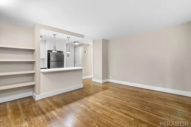 $3,850 | 330 East 39th Street, Unit 3R | Murray Hill
