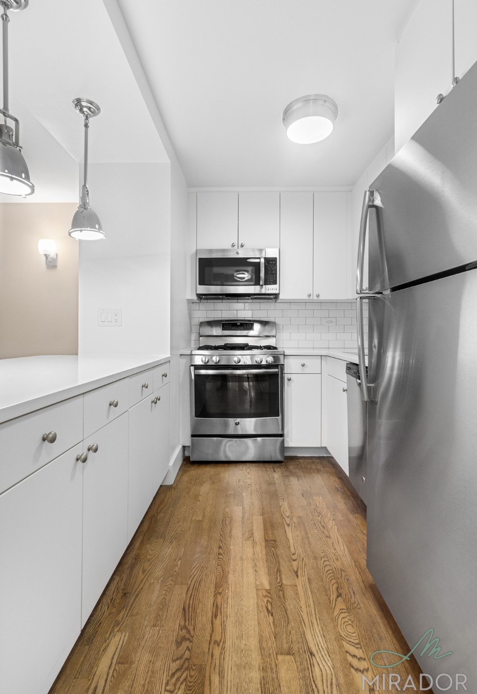 330 East 39th Street, Unit 3R Manhattan, NY 10016 - Photo 4 of 21 Photo 4