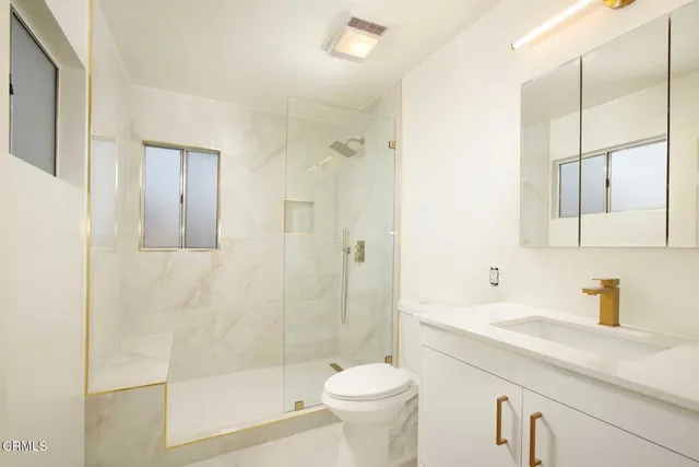 $5,300 | 7046 Murietta Avenue, Van Nuys, CA 91405