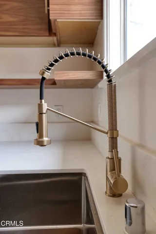 $4,950 | 7046 Murietta Avenue, Van Nuys, CA 91405