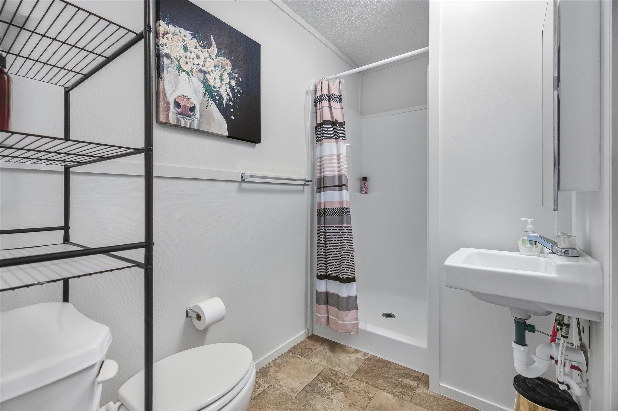 180 Elm Trail Trinity, TX 75862 - Photo 29 of 44 Secondary bathroom
