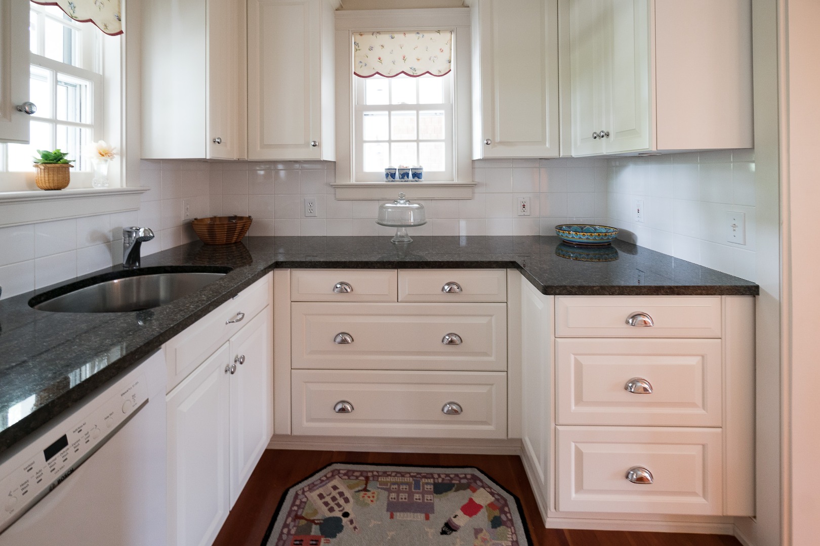 8 Monomoy Road Nantucket, MA 02554 - Photo 33 of 76 Gallery Image 33