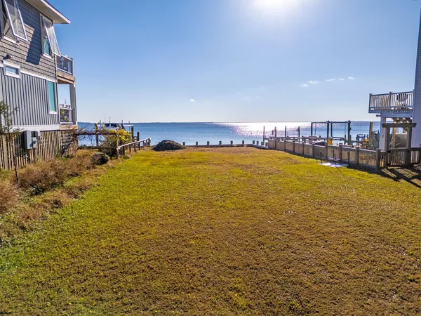 $269,000 | 805 Harbour View Drive, Kill Devil Hills, NC 27948