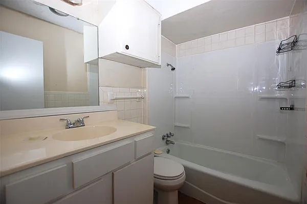 $170,000 | 606 East Broad Street, Forney, TX 75126