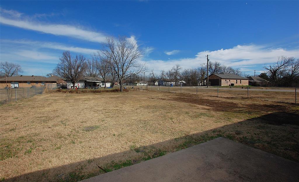 606 East Broad Street Forney, TX 75126 - Photo 17 of 18