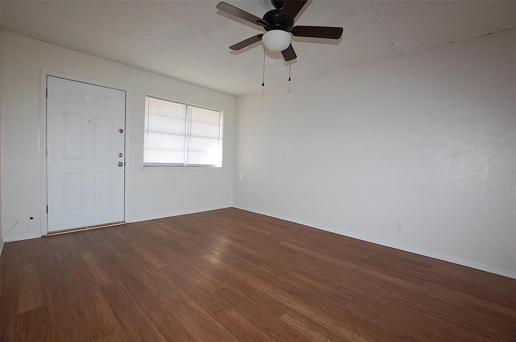 606 East Broad Street Forney, TX 75126 - Photo 4 of 18