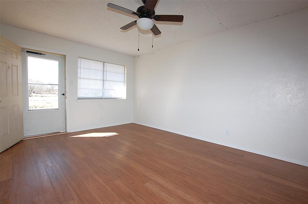 606 East Broad Street Forney, TX 75126 - Photo 8 of 18