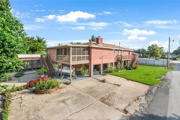 $250,000 | 5120 Elizabeth Street, Lafitte, LA 70067