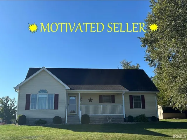 $260,000 | 1302 West Deckard Drive, Mitchell, IN 47446