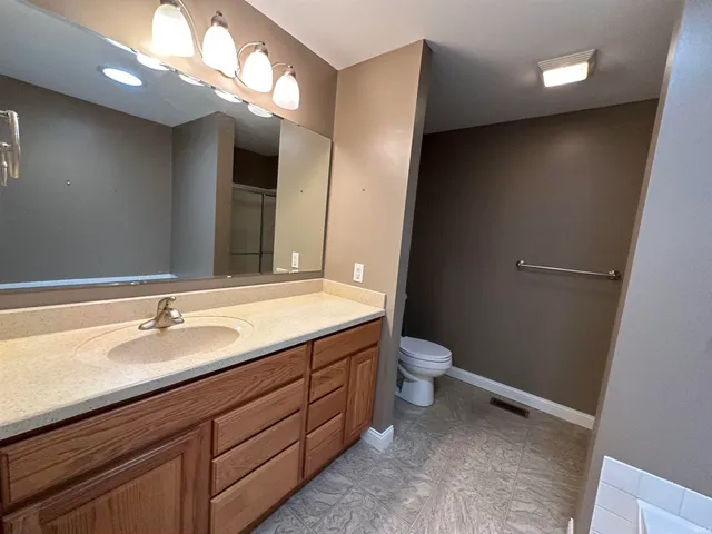 $285,000 | 1302 West Deckard Drive, Mitchell, IN 47446