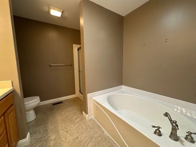 $285,000 | 1302 West Deckard Drive, Mitchell, IN 47446