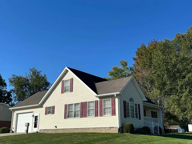 $285,000 | 1302 West Deckard Drive, Mitchell, IN 47446