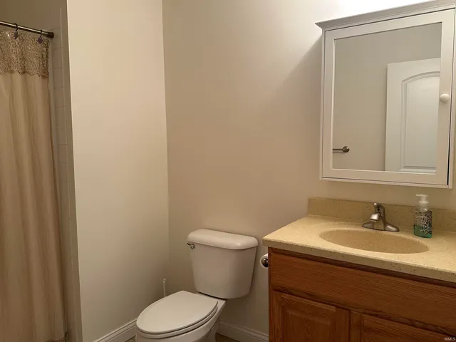 $285,000 | 1302 West Deckard Drive, Mitchell, IN 47446