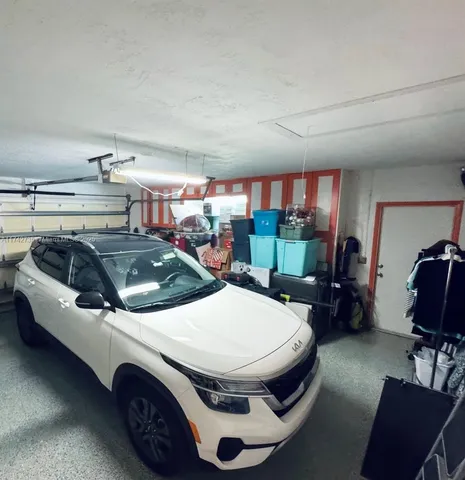 a view of outdoor space yard and porch