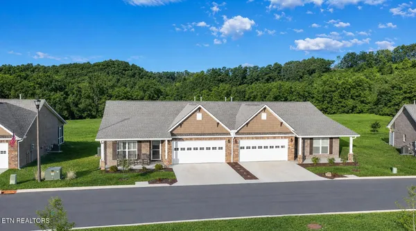 $474,900 | 712 Snowflower Circle, Pigeon Forge, TN 37863