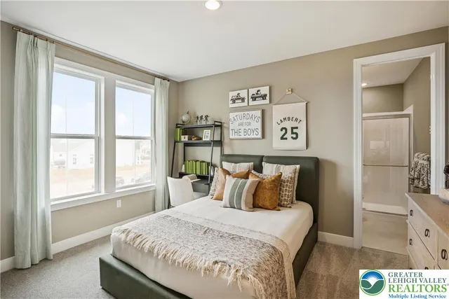 $984,990 | 5722 Frederick Drive, Unit STAVANGER III, Bethlehem, PA 18017