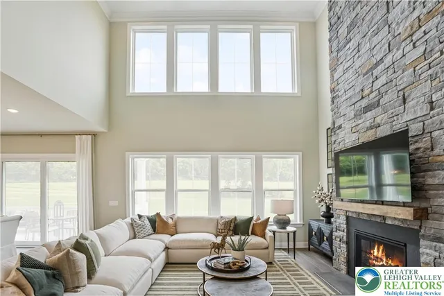 $984,990 | 5722 Frederick Drive, Unit STAVANGER III, Bethlehem, PA 18017