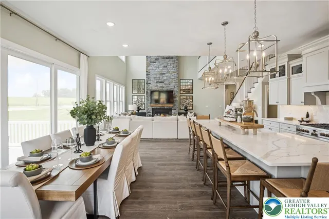 $984,990 | 5722 Frederick Drive, Unit STAVANGER III, Bethlehem, PA 18017