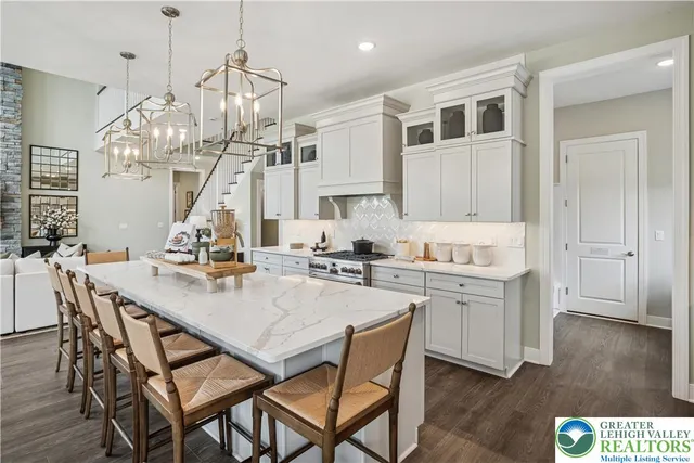 $984,990 | 5722 Frederick Drive, Unit STAVANGER III, Bethlehem, PA 18017