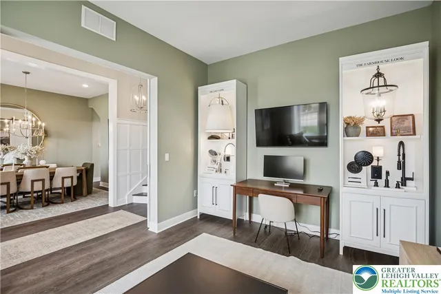 $984,990 | 5722 Frederick Drive, Unit STAVANGER III, Bethlehem, PA 18017