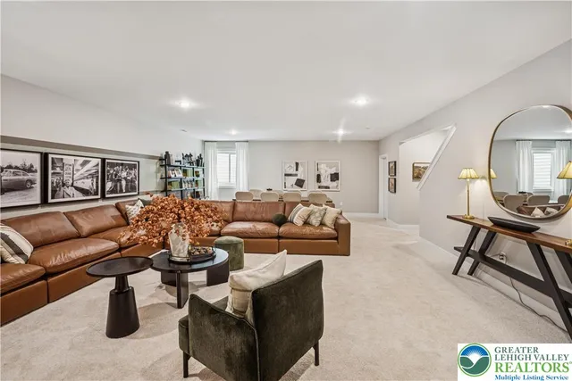 $984,990 | 5722 Frederick Drive, Unit STAVANGER III, Bethlehem, PA 18017