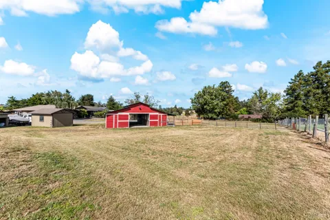 $2,495,000 | 8571 Brand Lane, Penngrove, CA 94951