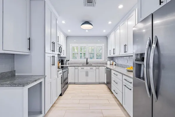 $15,000 | 215 Cortez Road, West Palm Beach, FL 33405