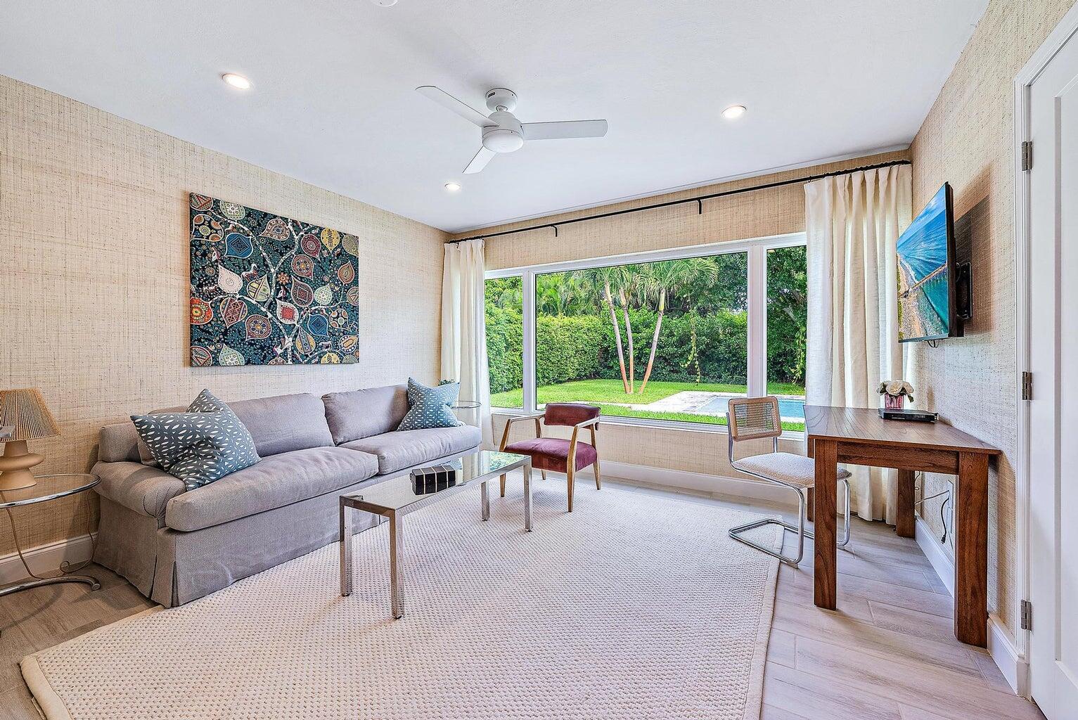 215 Cortez Road West Palm Beach, FL 33405 - Photo 7 of 17 103