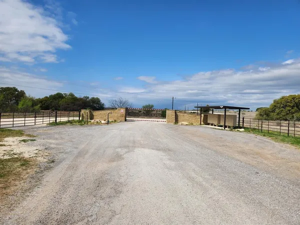 $149,000 | 400 Blackjack Oak Drive, Goldthwaite, TX 76844