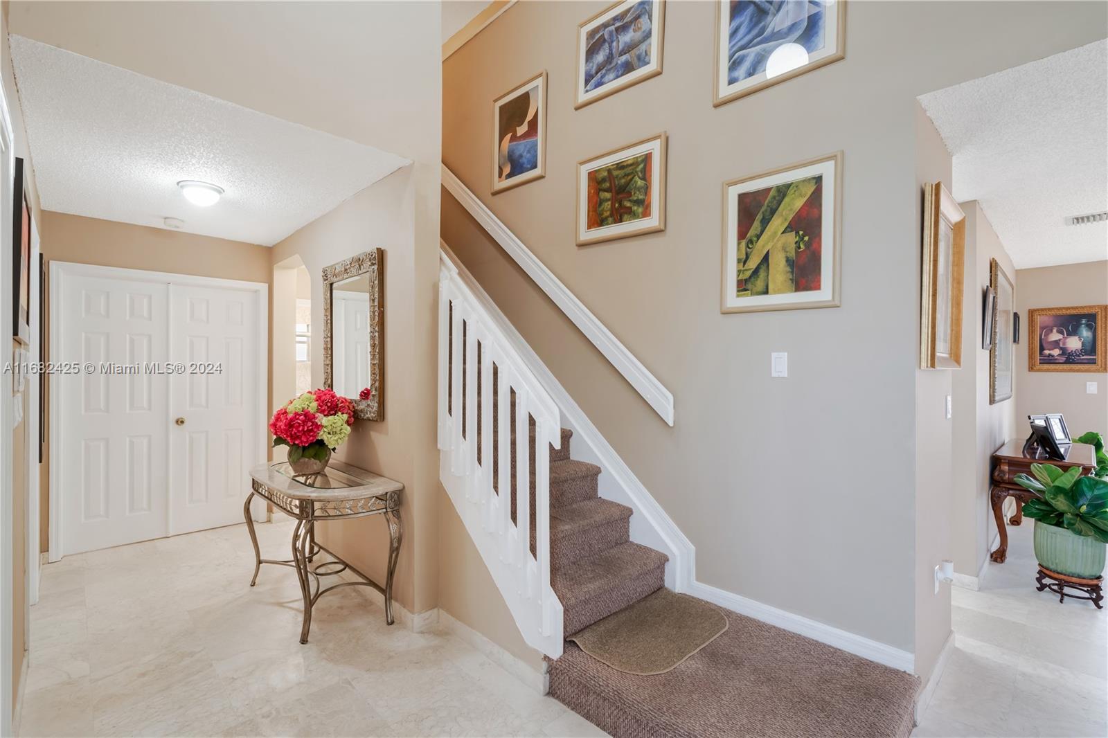 16358 Southwest 82nd Terrace Miami, FL 33193 - Photo 5 of 37