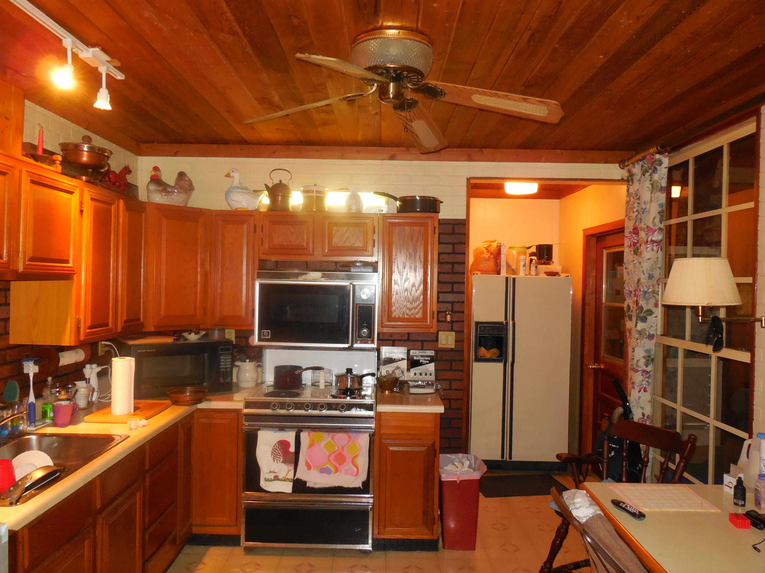 3838 Gulfstream Road Palm Springs, FL 33461 - Photo 9 of 29 3838 Kitchen.jpg