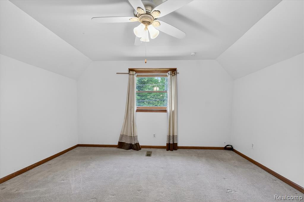 41303 Harris Road Belleville, MI 48111 - Photo 23 of 49