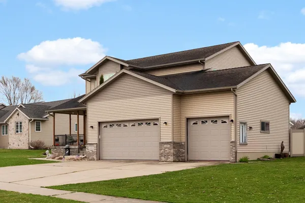 $699,900 | 130 Potomac Place, Oregon, WI 53575