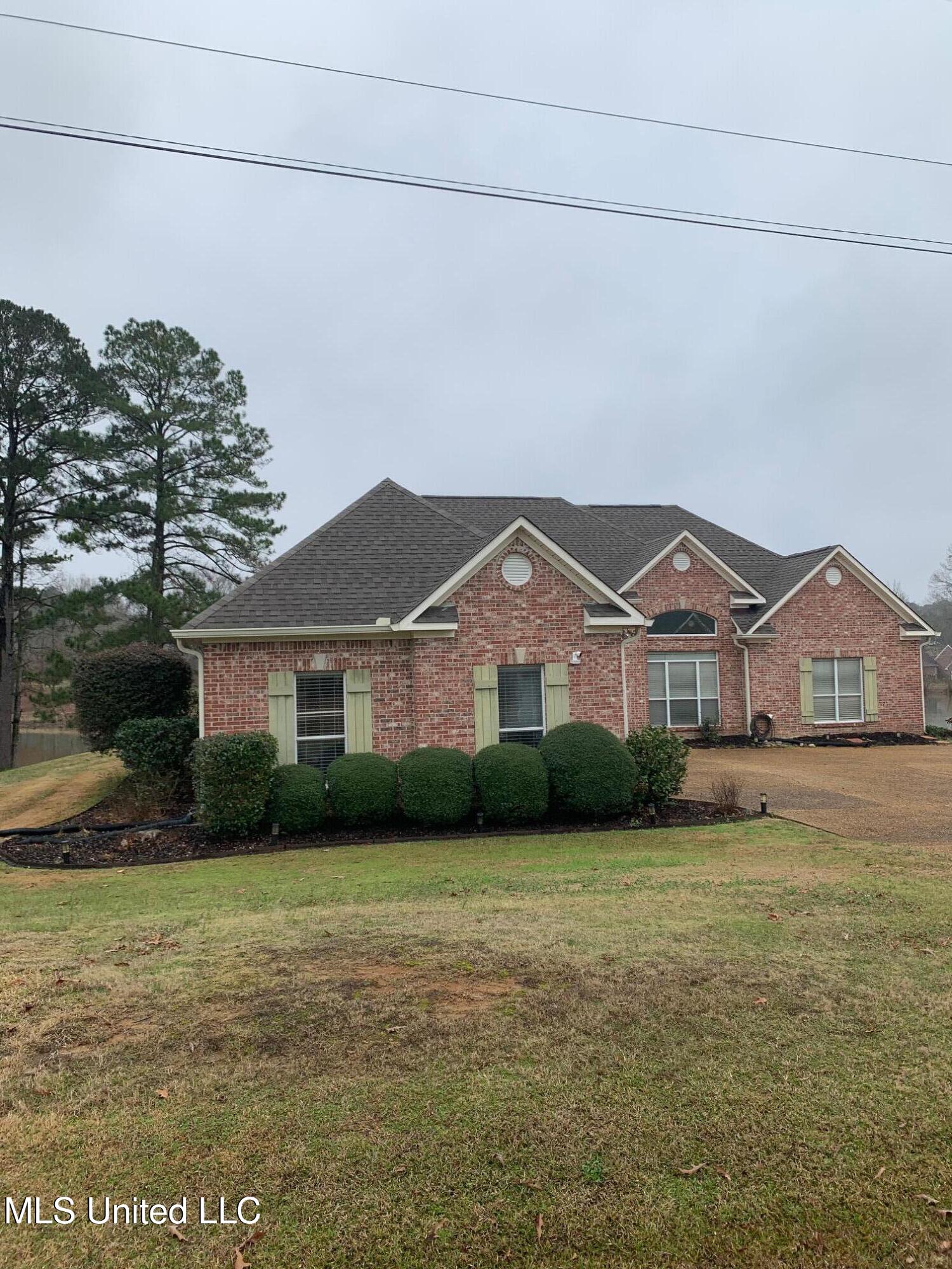 1450 Tara Lane Terry, MS 39170 - Photo 2 of 29 IMG_6024