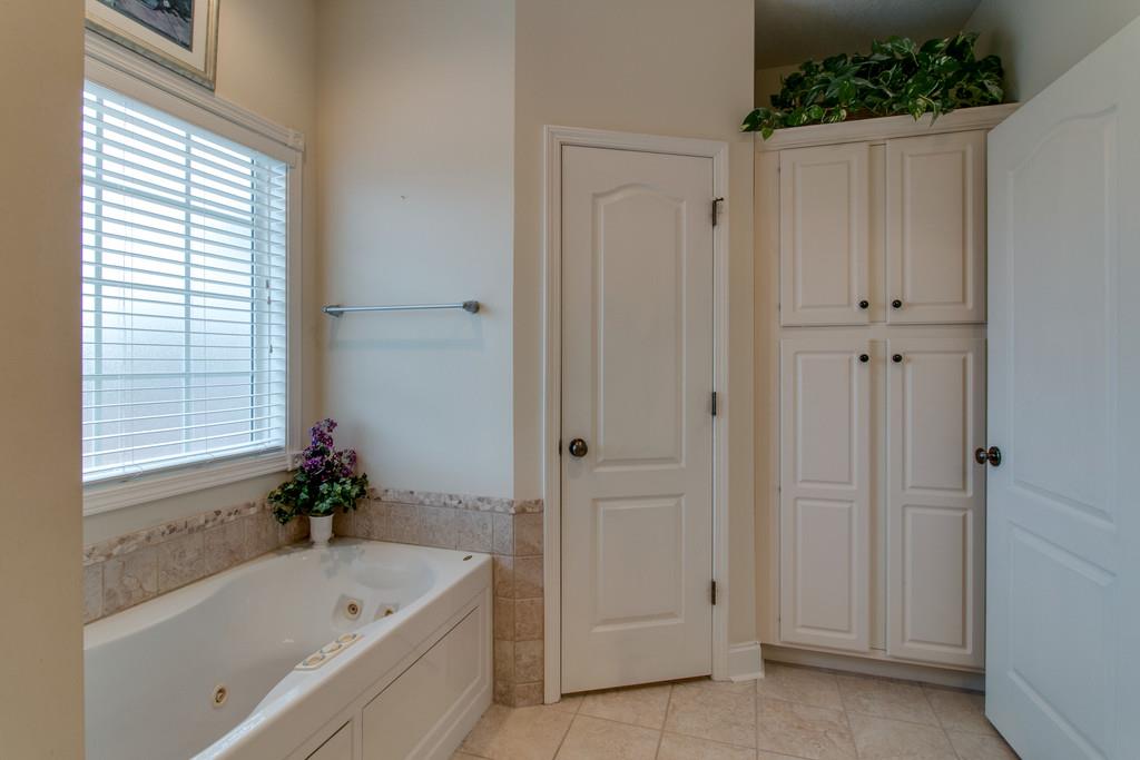 1402 Lock B Road South Clarksville, TN 37040 - Photo 16 of 28 Gallery Image 16