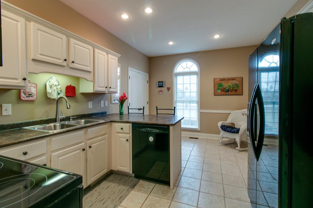 1402 Lock B Road South Clarksville, TN 37040 - Photo 8 of 28 Gallery Image 8