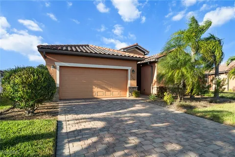 $435,000 | 2728 Via Piazza Loop, Fort Myers, FL 33905