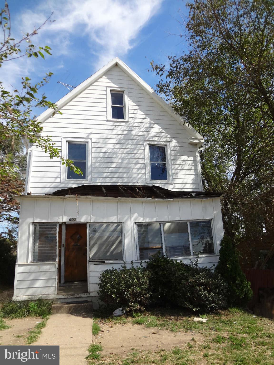 907 Desoto Road Baltimore, MD 21223 - Photo 2 of 4 Exterior (Front)