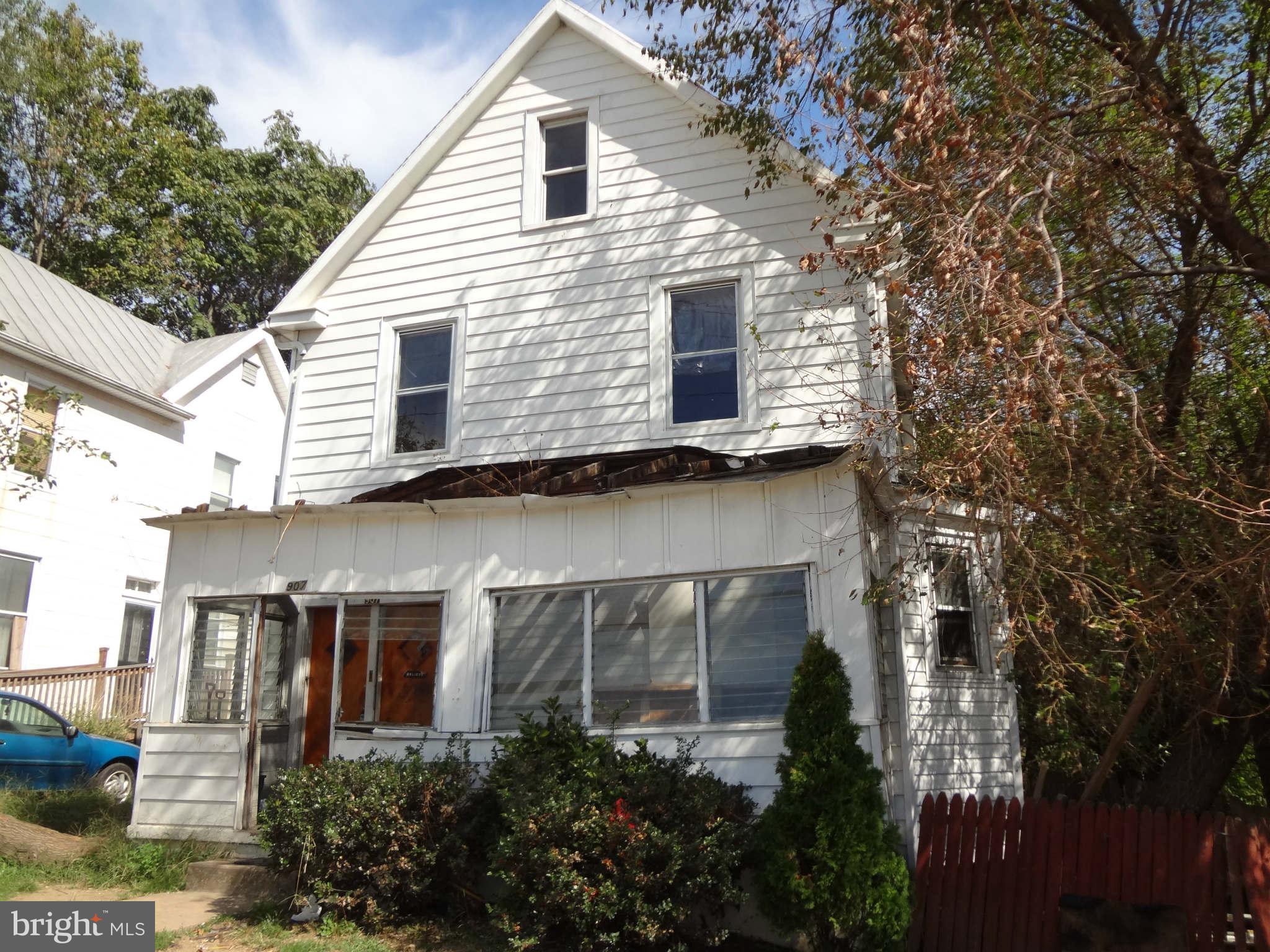 907 Desoto Road Baltimore, MD 21223 - Photo 3 of 4 Exterior (Front)