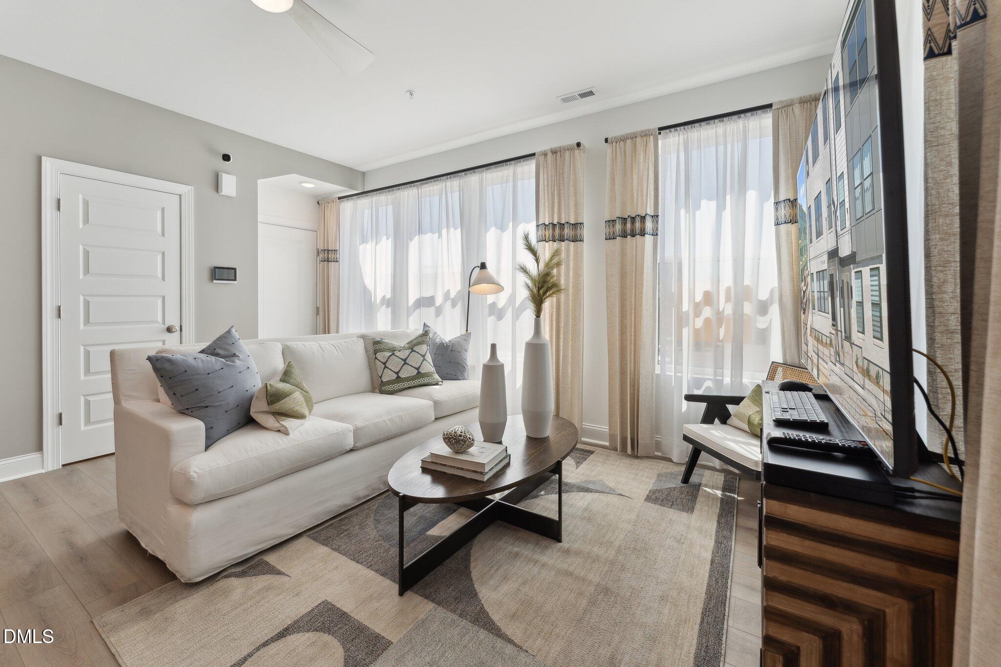 100 Parks Edge Way, Unit 100 Wake Forest, NC 27587 - Photo 4 of 32 25-web-or-mls-DSC01174