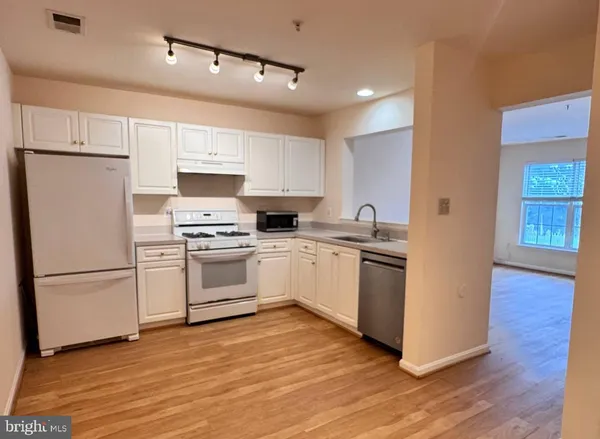 $2,650 | 18905 Lark Song Terrace, Germantown, MD 20874