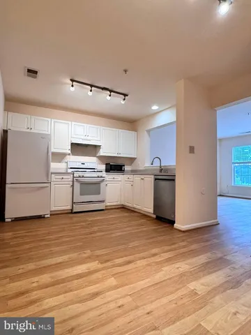 $2,650 | 18905 Lark Song Terrace, Germantown, MD 20874