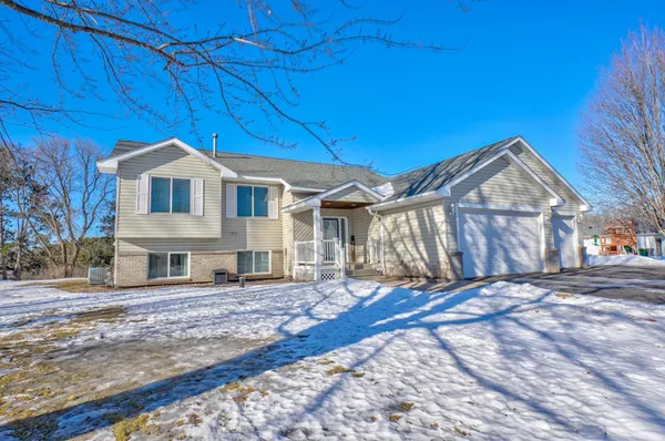 $536,000 | 938 Waxon Lane, Hudson, WI 54016