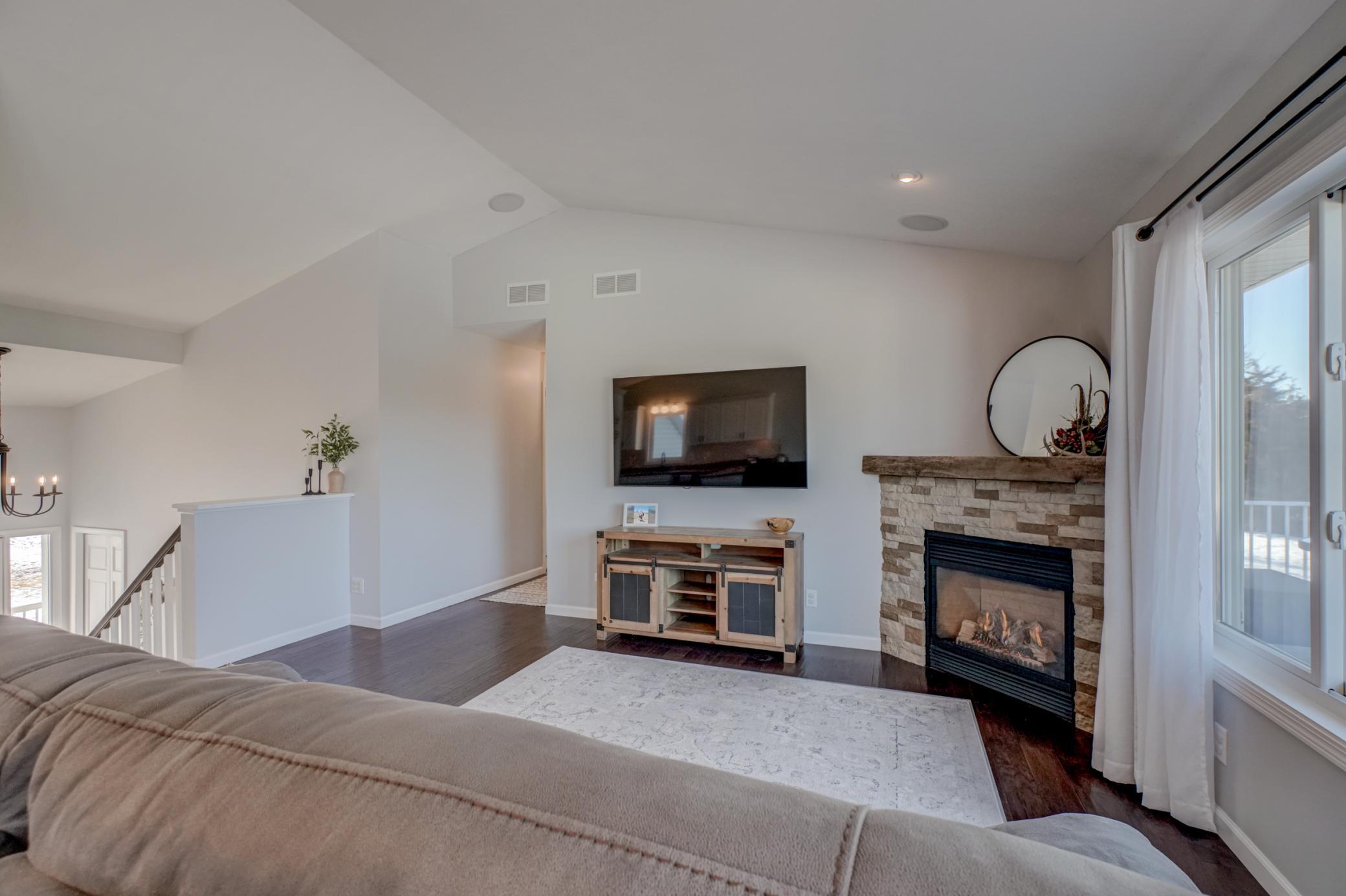 938 Waxon Lane Hudson, WI 54016 - Photo 11 of 79