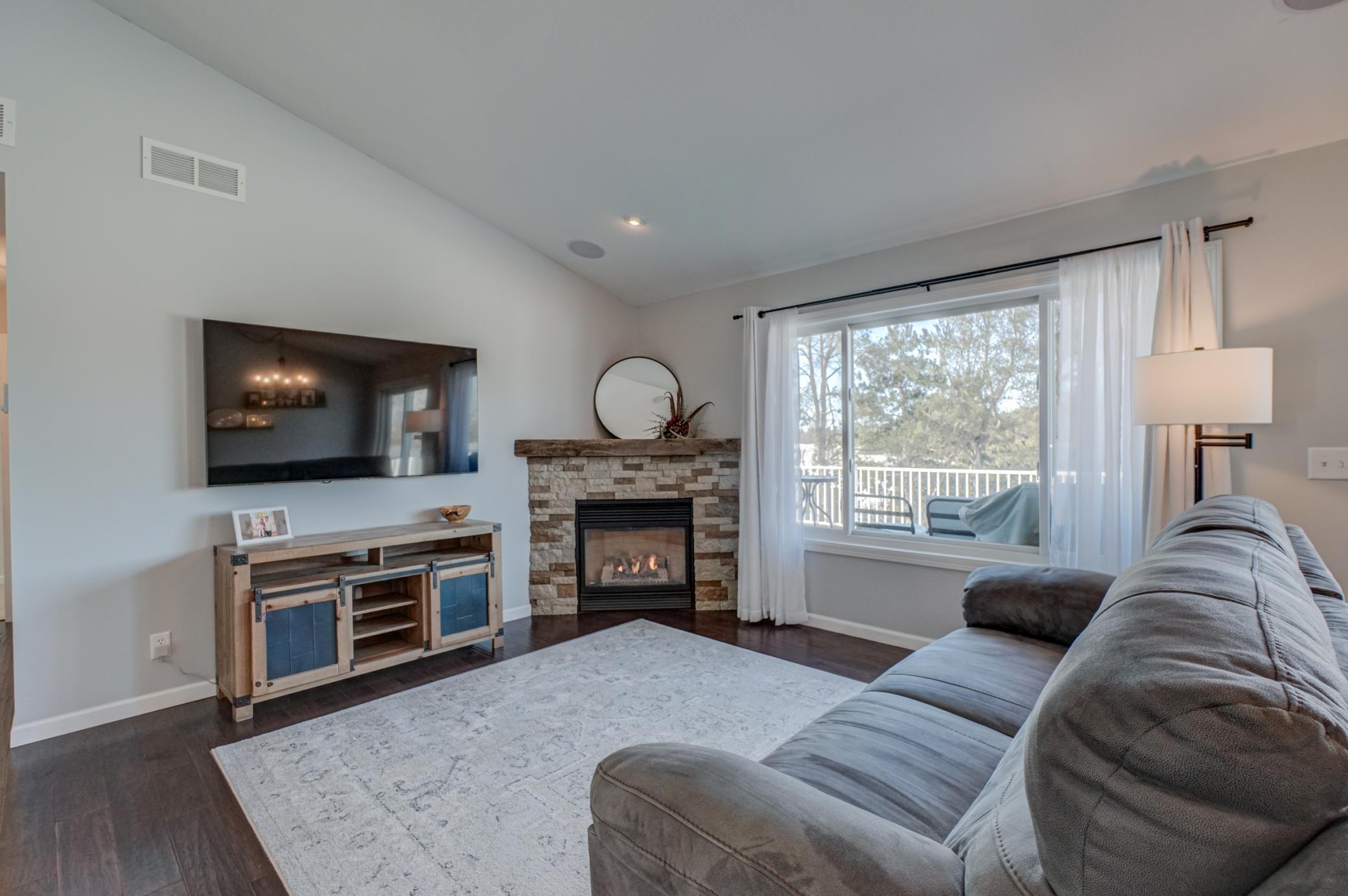 938 Waxon Lane Hudson, WI 54016 - Photo 10 of 79