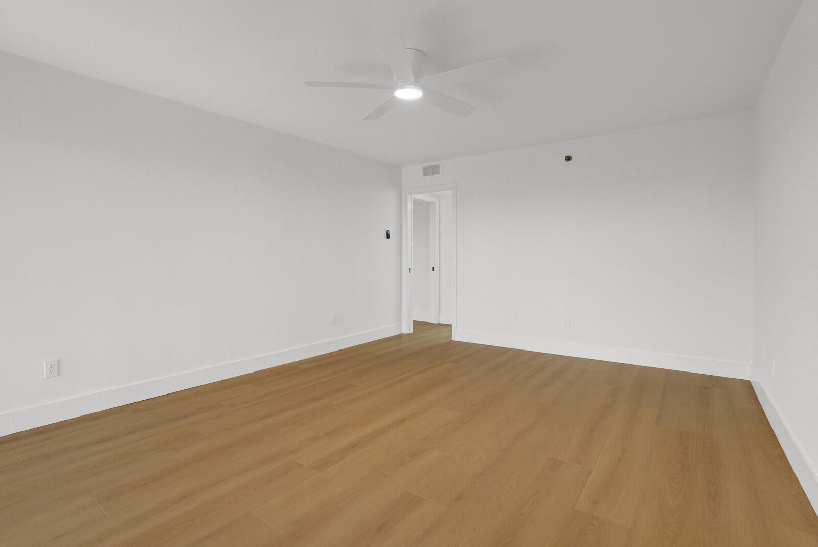 9260 Southwest 14th Street, Unit 2508 Boca Raton, FL 33428 - Photo 19 of 49 a view of empty room