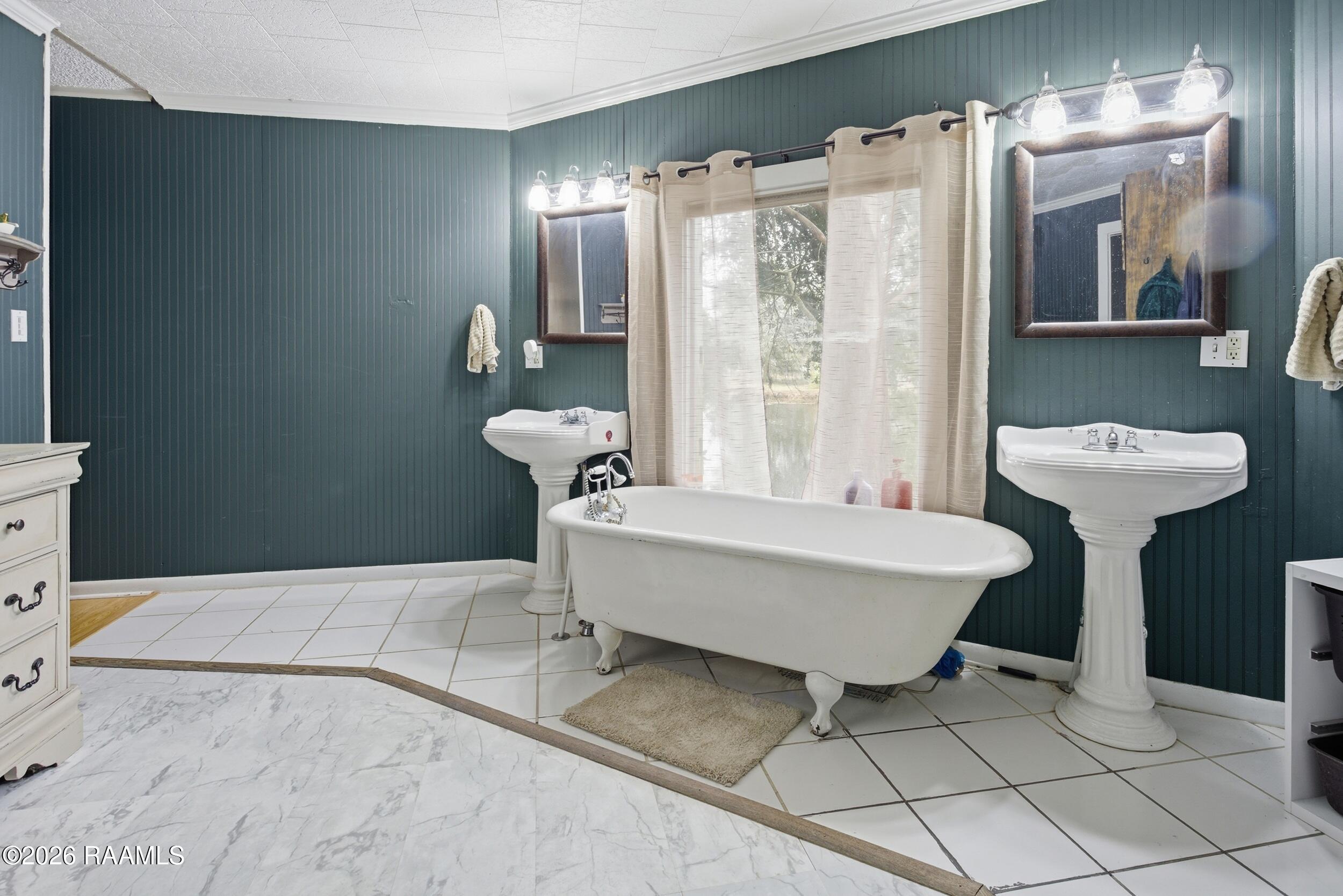 231 Iseringhausen Road Church Point, LA 70525 - Photo 11 of 20 Primary Bath 3