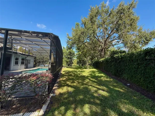 a view of a yard in front of house