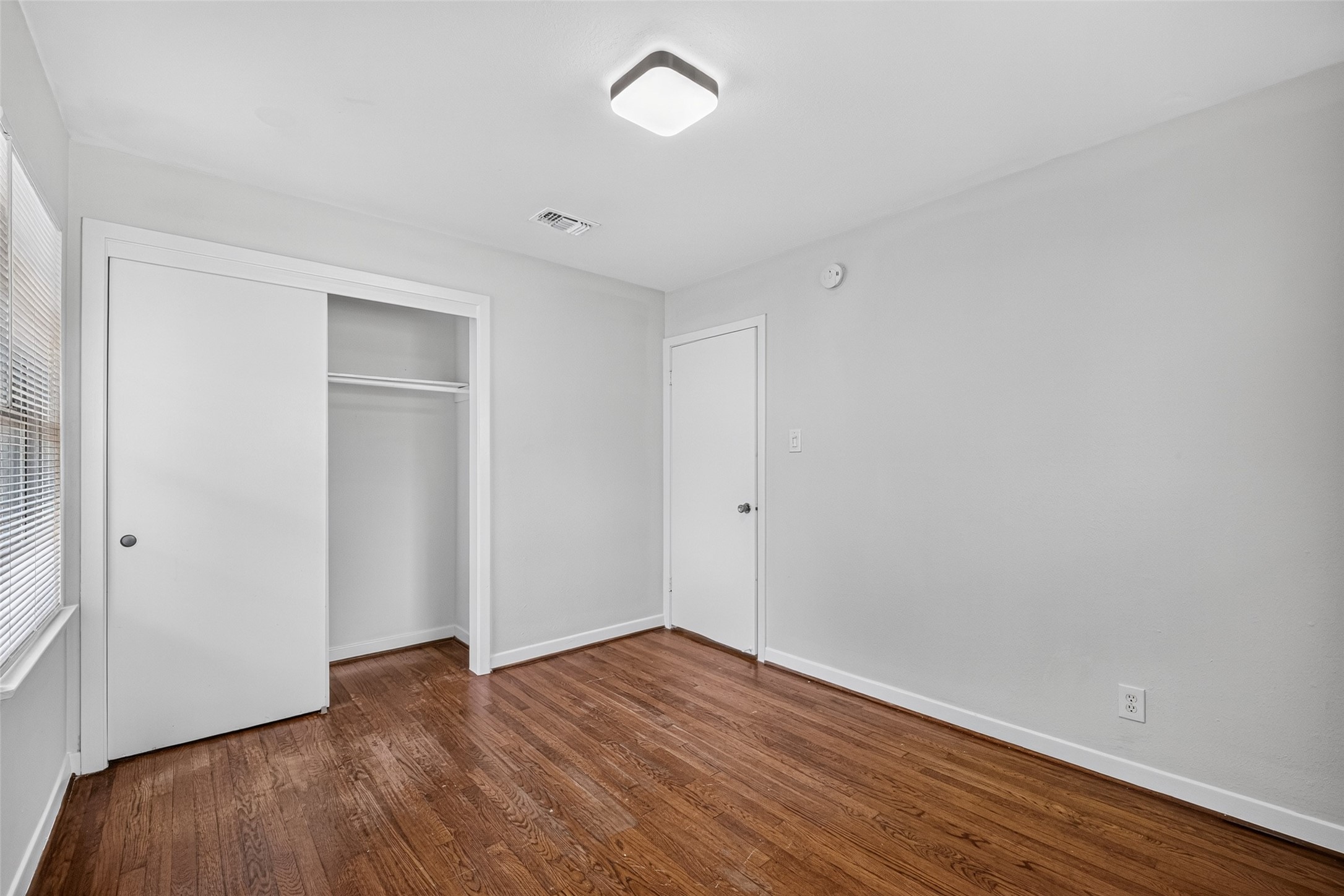 6734 Sharpcrest Street Houston, TX 77074 - Photo 32 of 38 Gallery Image 32