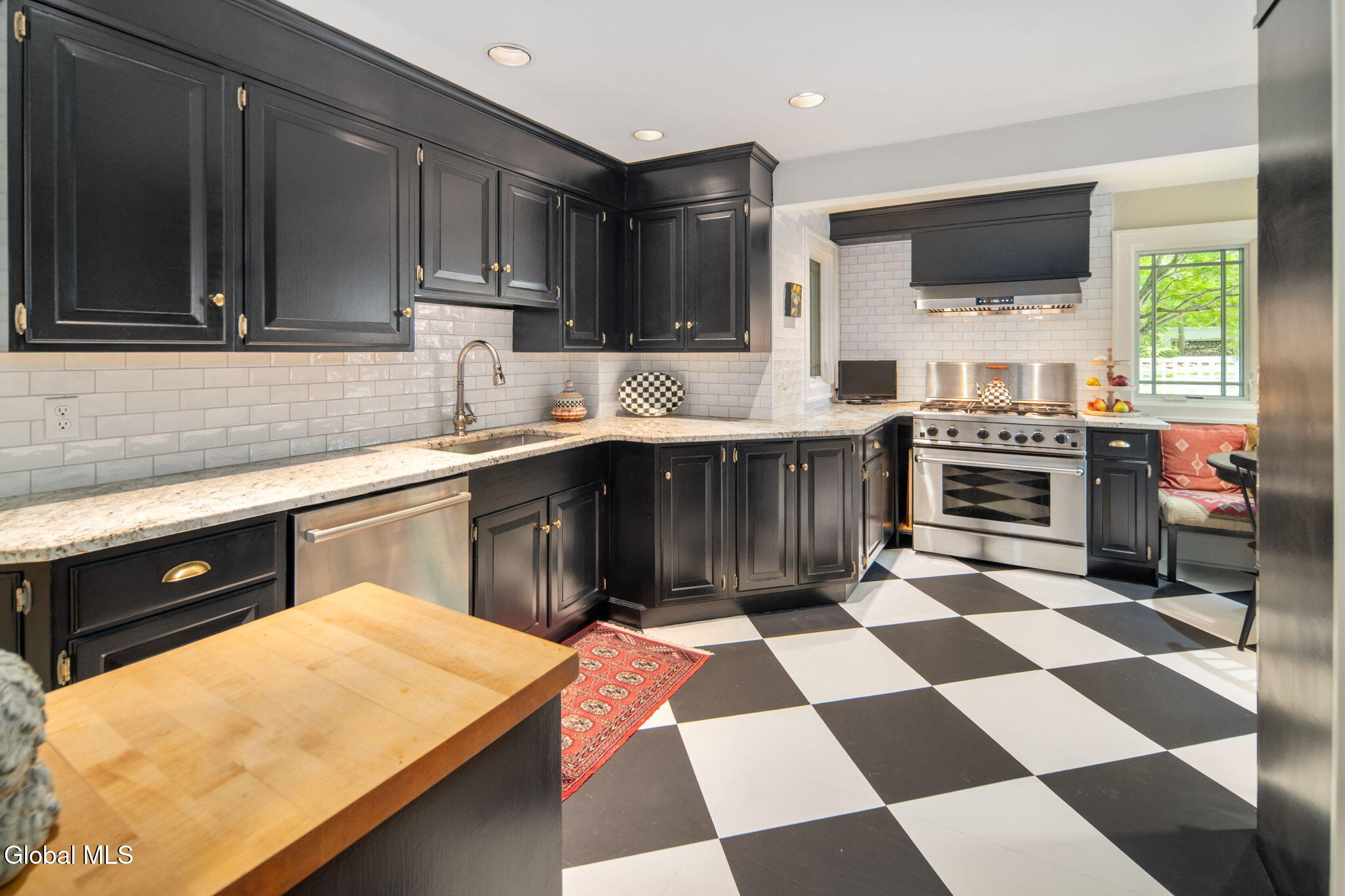 1630 New Scotland Road Bethlehem, NY 12159 - Photo 18 of 69 41-1630NewScotlandRd_041